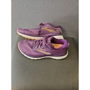 Brooks Adrenaline Gts 20 running walking Purple Women's‎ Size 10.5 Med.  (S33)